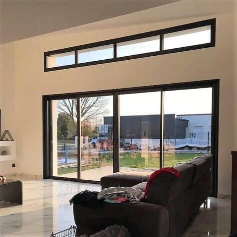 baie coulissante à galandage 4 vantaux en aluminium sur mesure