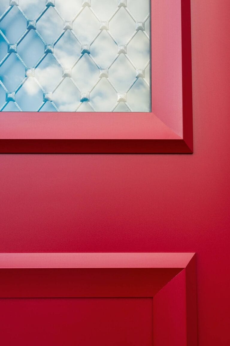 porte d’entrée traditionnelle en aluminium virtée