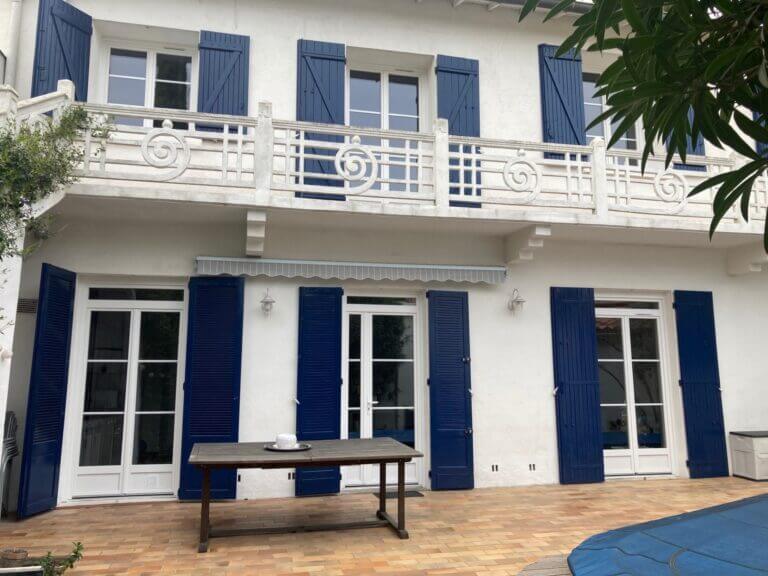 Fenêtres blanches sur mesure en PVC