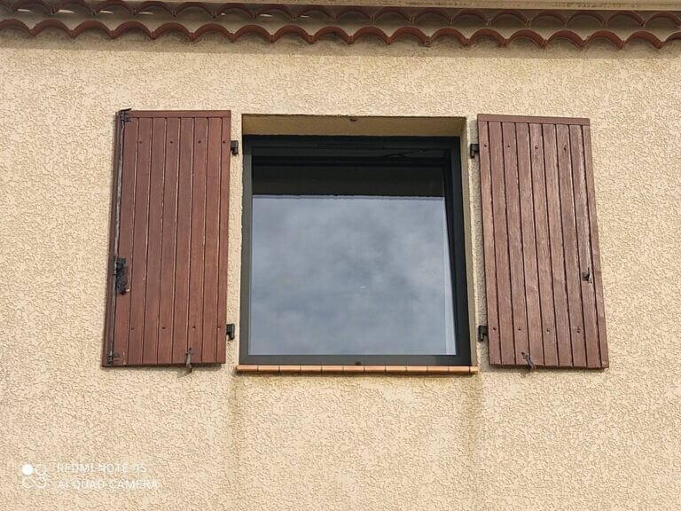 Menuiseries en fibre de verre grandes dimensions