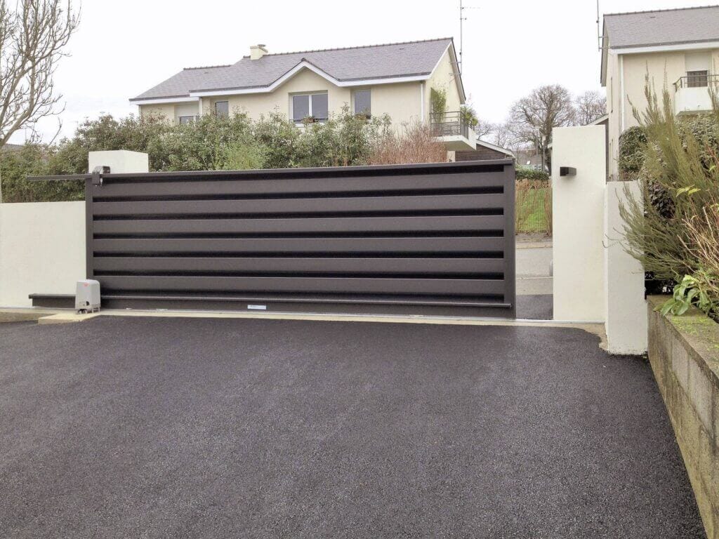 portail alu coulissant 2 vantaux