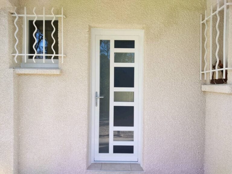 porte d'entrée créative en composite