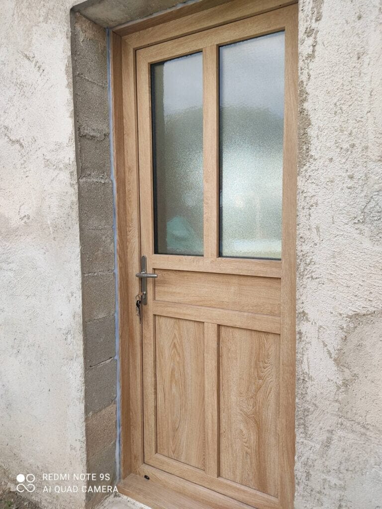 Porte en COMPOSITE coloris Chêne Mat