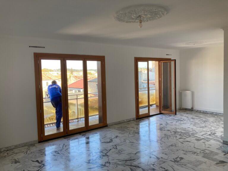 Belle menuiserie donnant sur balcon