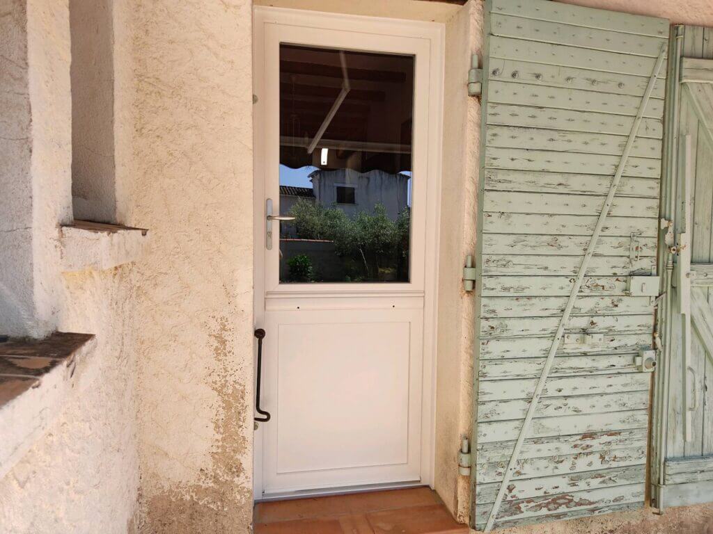 porte d'entrée style Fermière en PVC