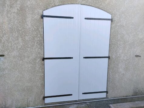 volets battants Aluminium de forme cintrée