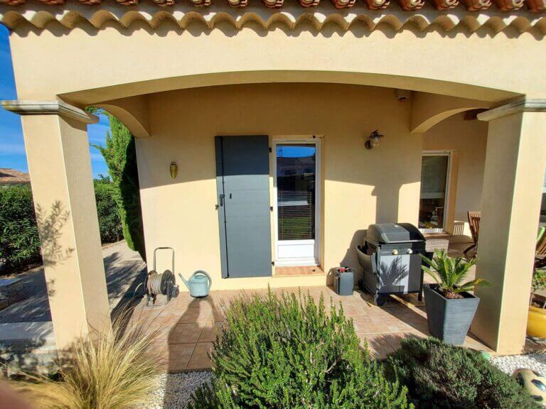 Pose de volets battants Aluminium de type provençal