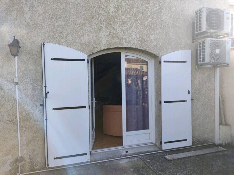 volets battants Aluminium de forme cintrée